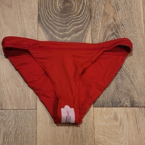 Andie swim Cherry Red The Cheeky Bottom size Large‎ NWT - Picture 7 of 13